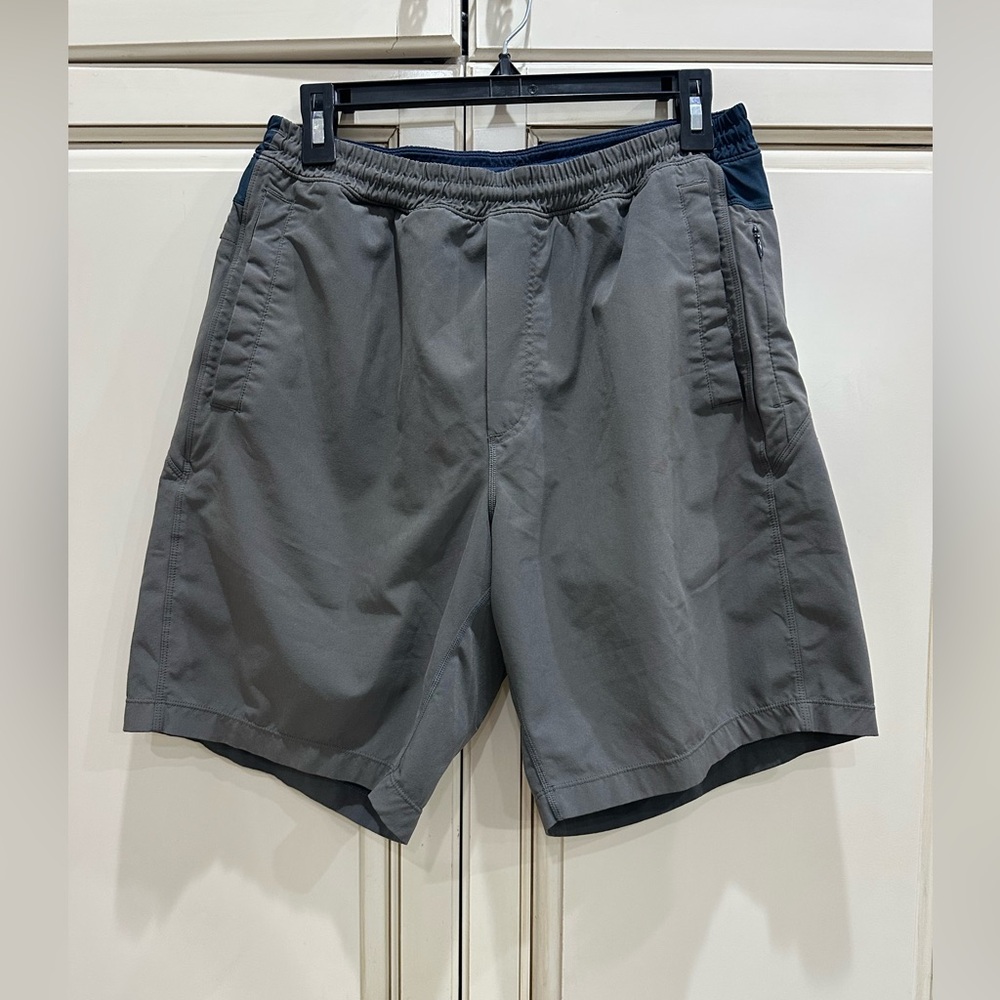 Birddog shorts size large